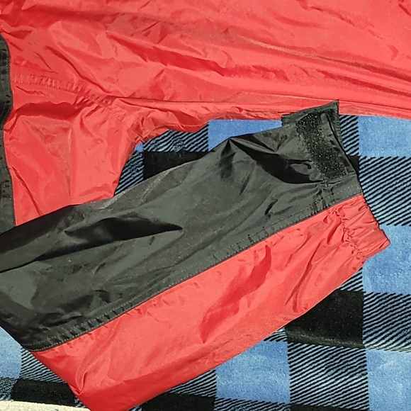 Helly Hansen. Helly-tech. Premium wind/rain breaker. Men's size XXL - Picture 7 of 16